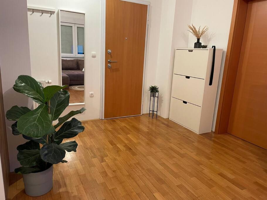 Mely Rose Leilighet Ljubljana Eksteriør bilde